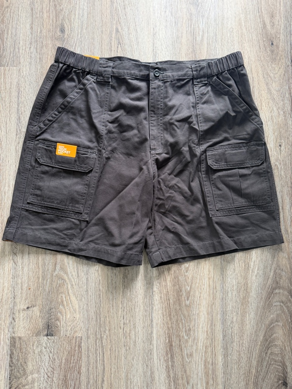 Men’s Hiking Shorts in Dark Grey Size 40